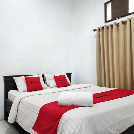 Reddoorz Syariah Near Universitas Batanghari Jambi Exteriér fotografie