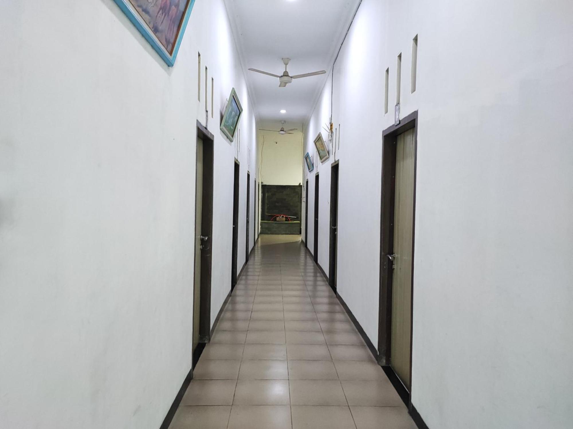 Reddoorz Syariah Near Universitas Batanghari Jambi Exteriér fotografie