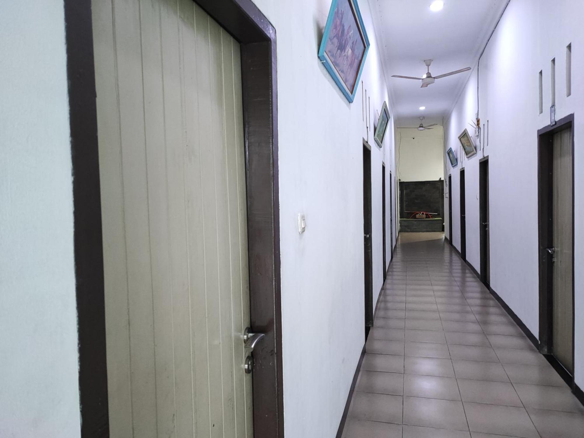 Reddoorz Syariah Near Universitas Batanghari Jambi Exteriér fotografie