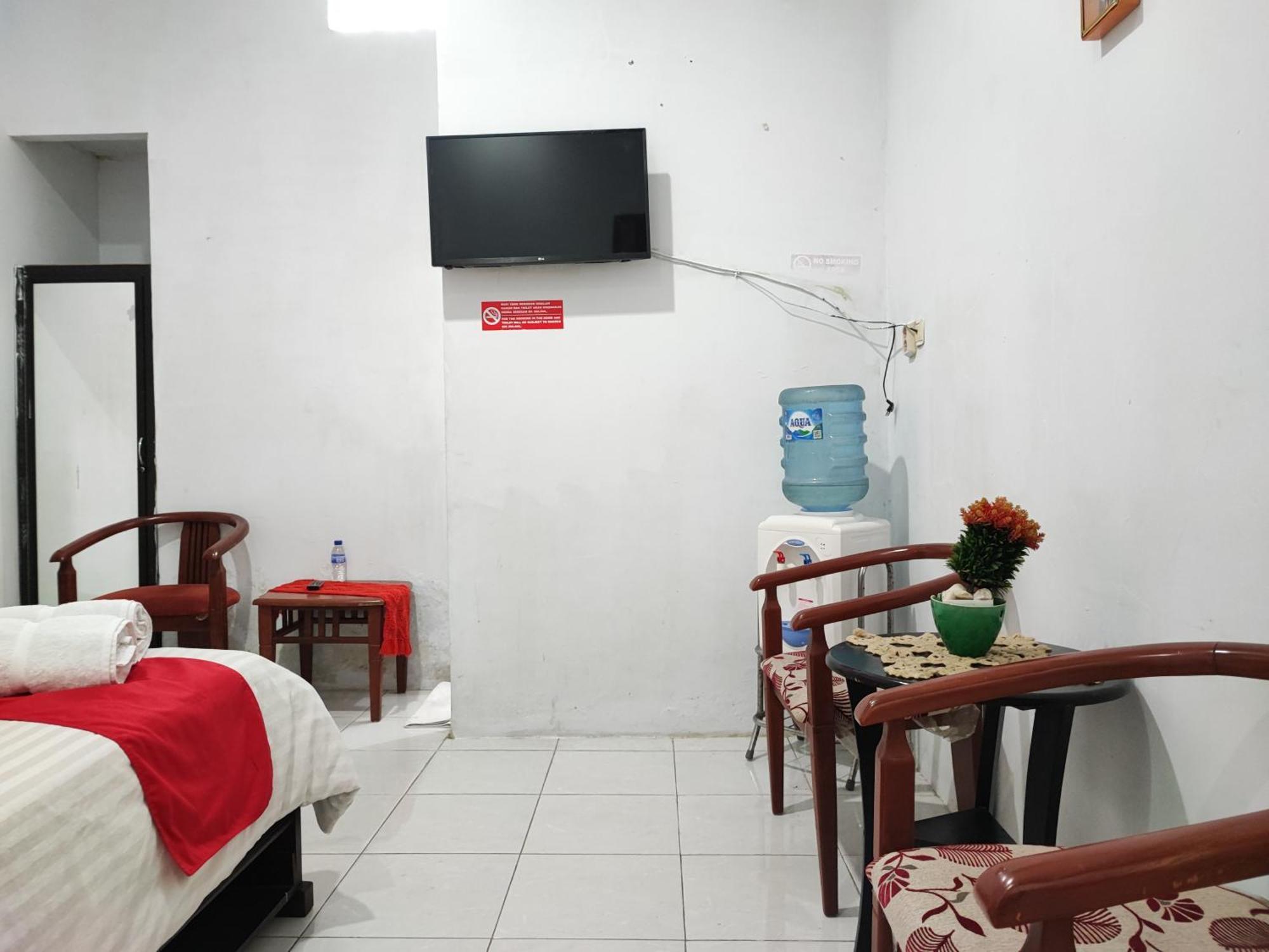 Reddoorz Syariah Near Universitas Batanghari Jambi Exteriér fotografie