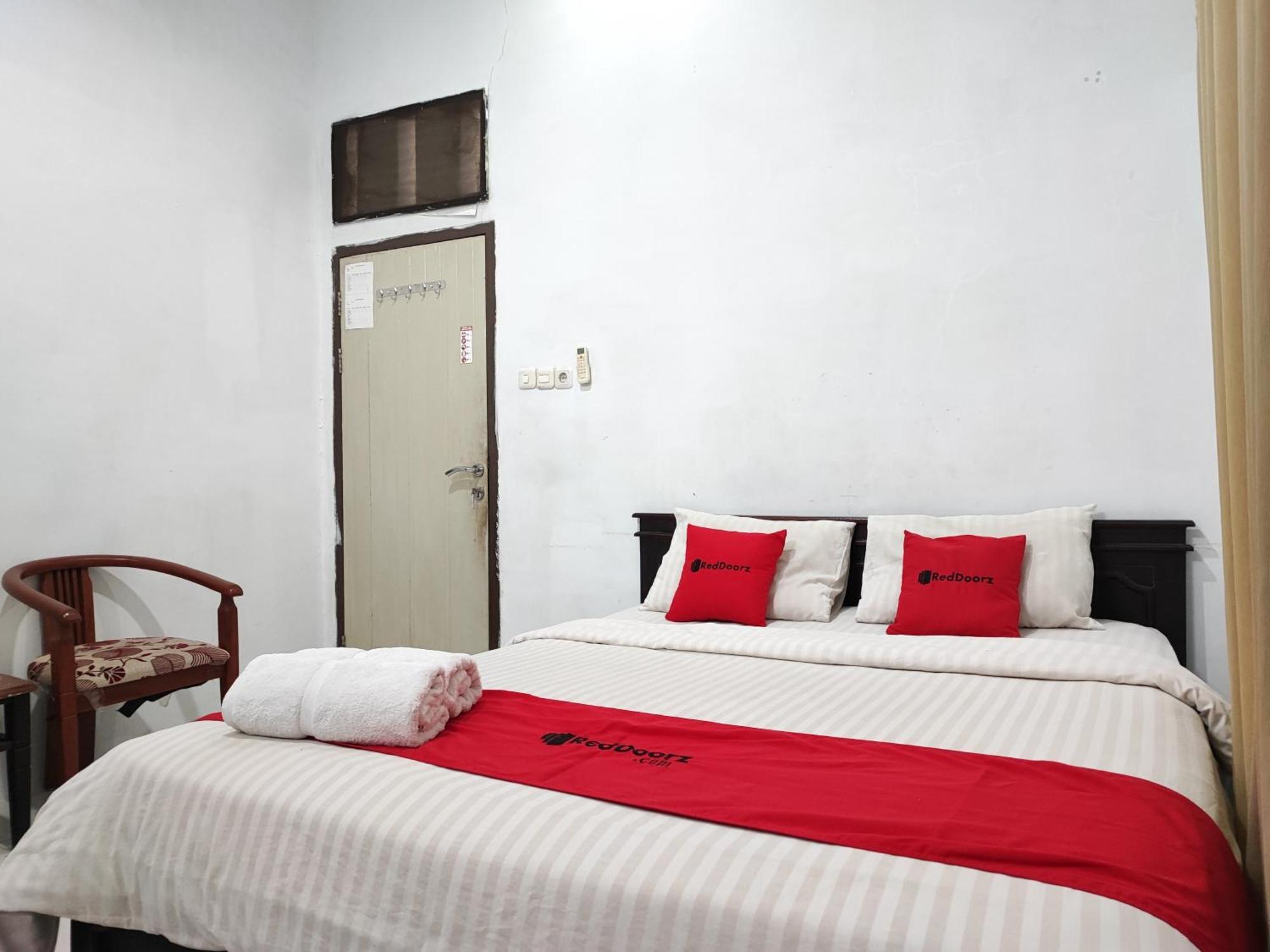 Reddoorz Syariah Near Universitas Batanghari Jambi Exteriér fotografie