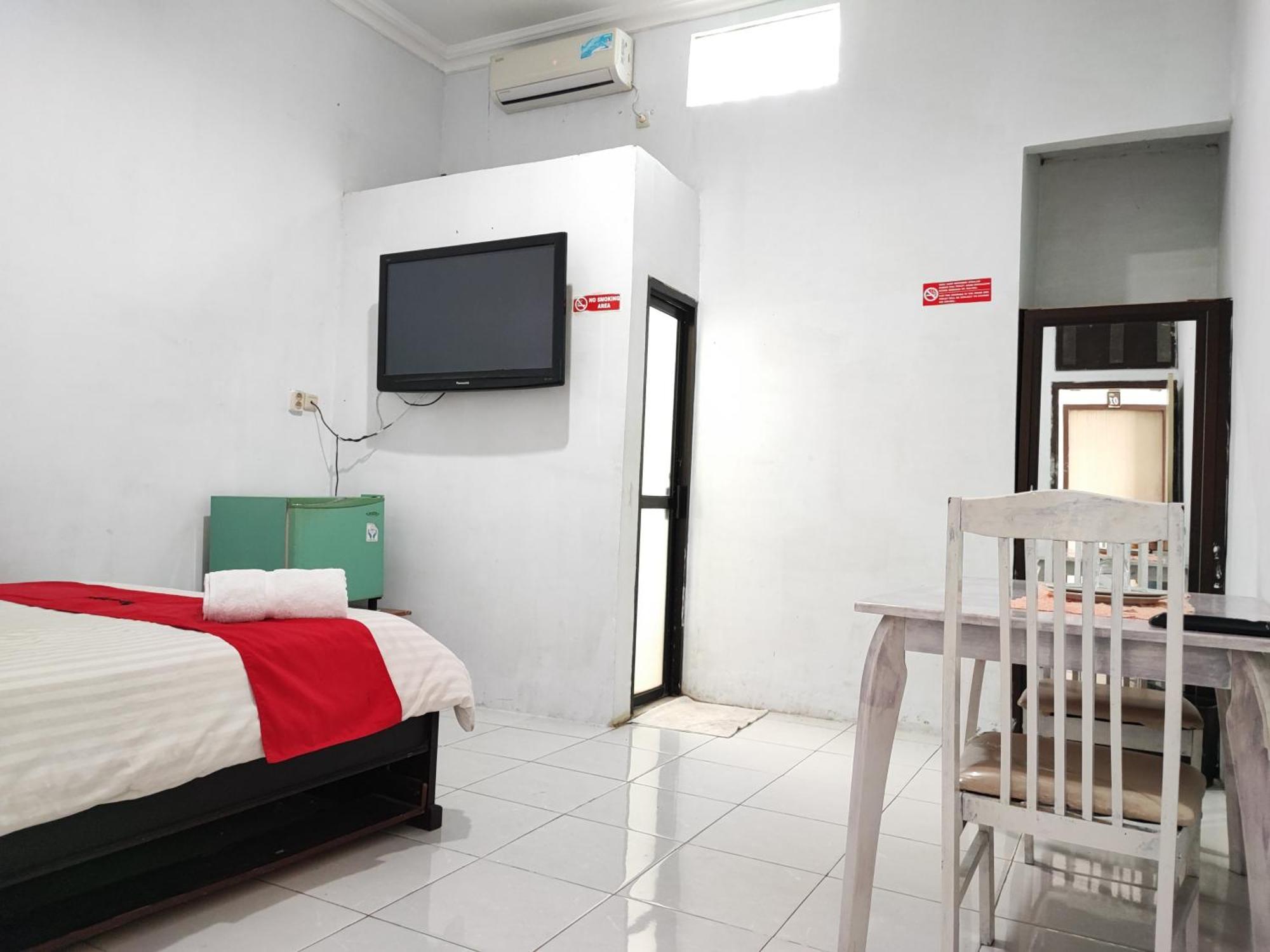 Reddoorz Syariah Near Universitas Batanghari Jambi Exteriér fotografie