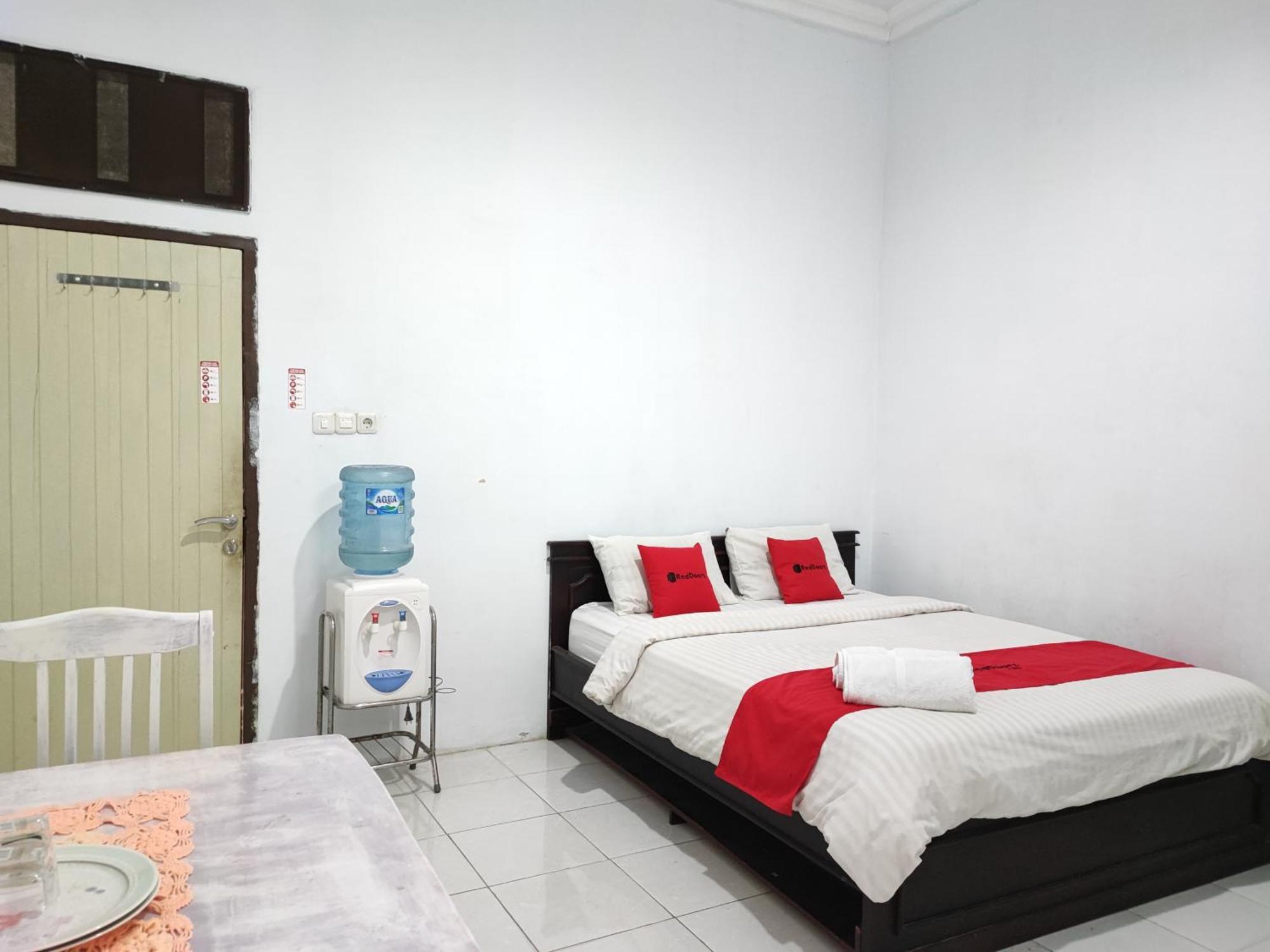 Reddoorz Syariah Near Universitas Batanghari Jambi Exteriér fotografie